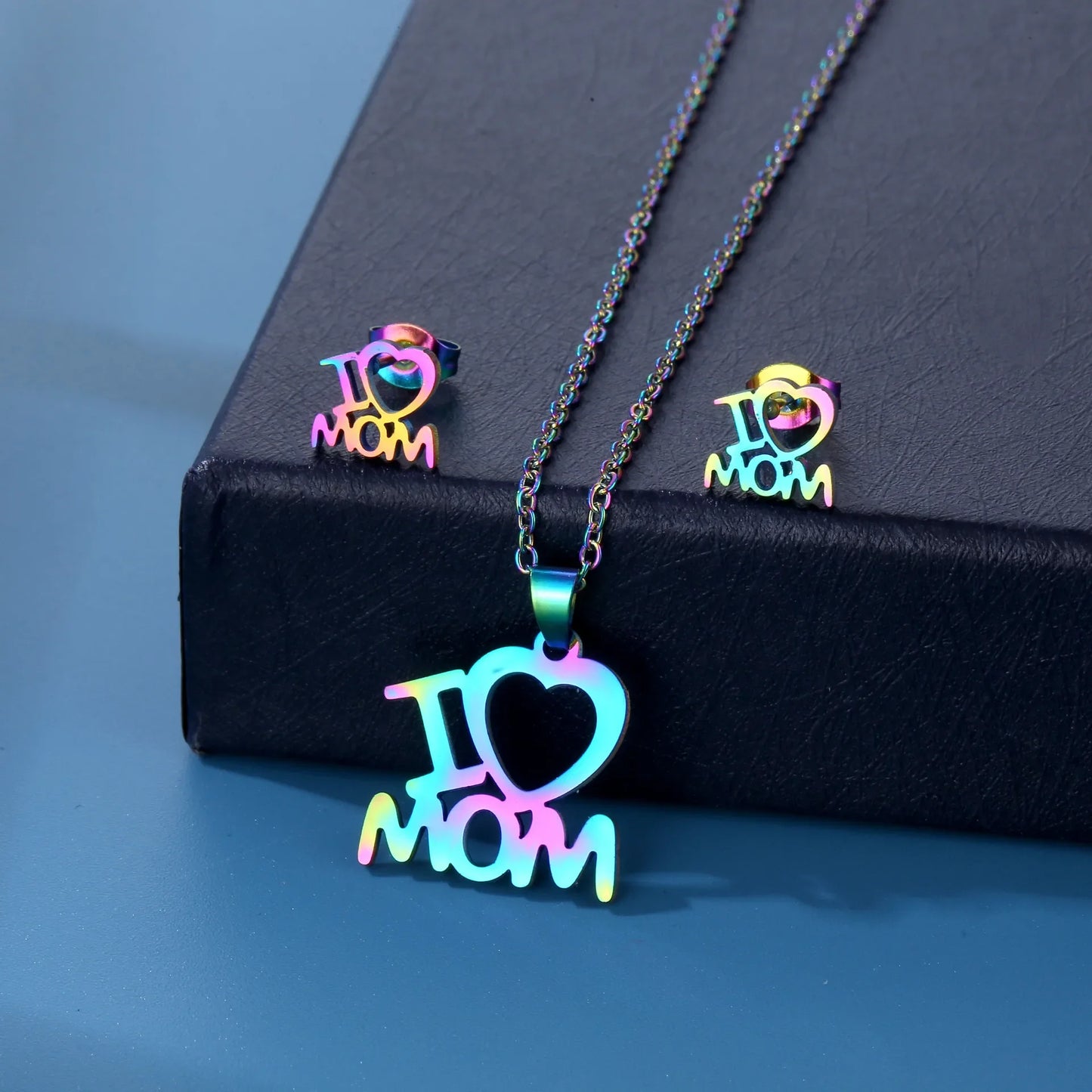 Mama Letter Pendant Necklace